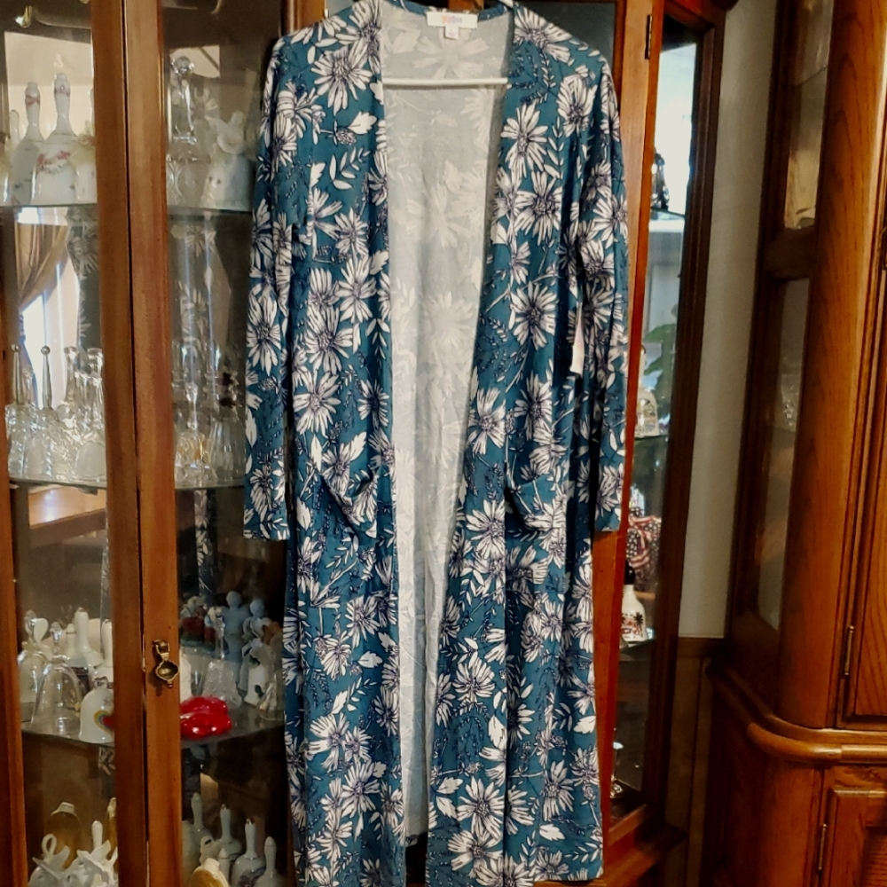 SARA #11 (CH) NWT LuLaRoe Sarah Mid-calf Cardigan